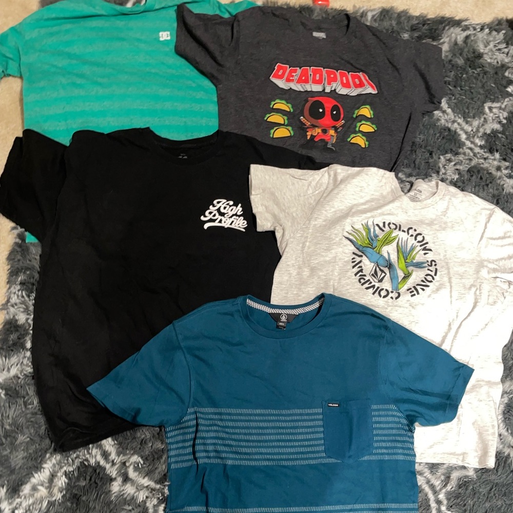 Y2K 10 shirt bundle… some vintage some not